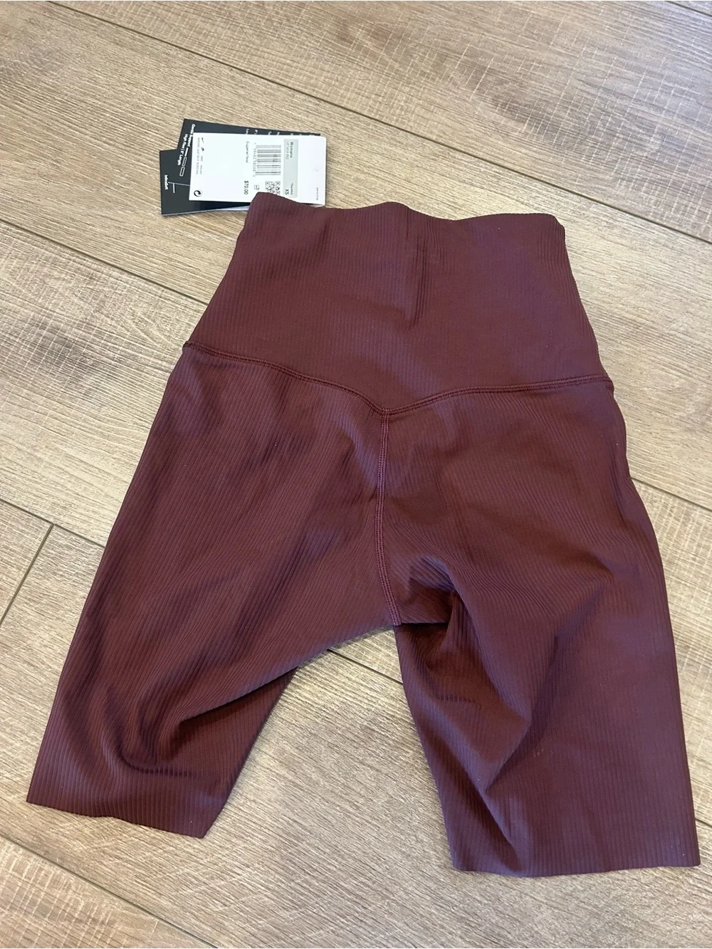 Nike Ribbed High-Rise Bike Shorts - Burgundy
